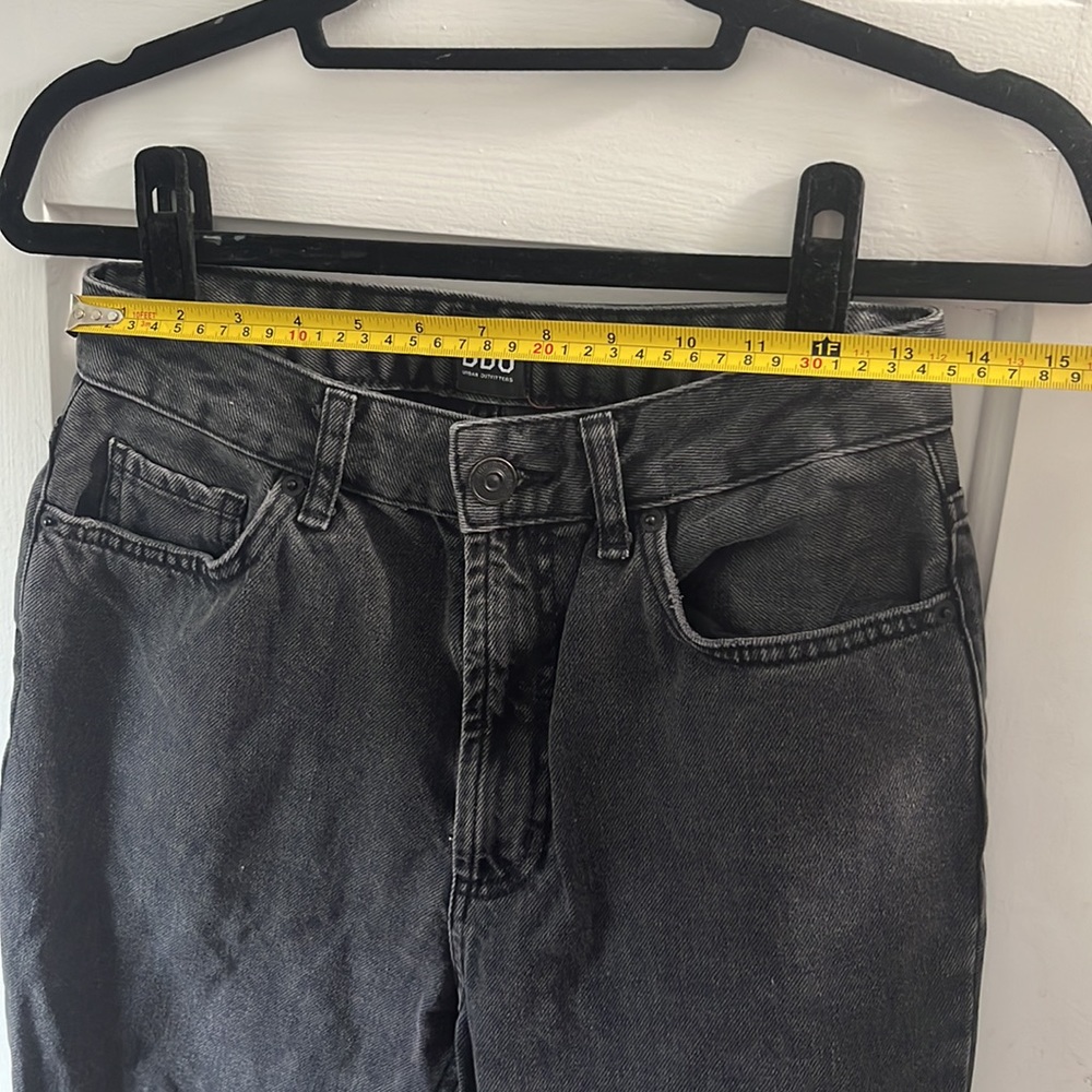 BDG Black High Waisted Mom Jeans - Picture 4 of 6